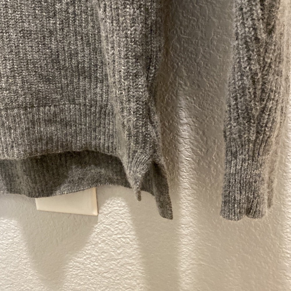 MADEWELL Lyle Rib Henley gray Sweater MA741, size Medium, NWOT - Picture 9 of 11